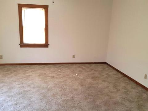 517 8 Th St, Peru, IL 61354 photo 5