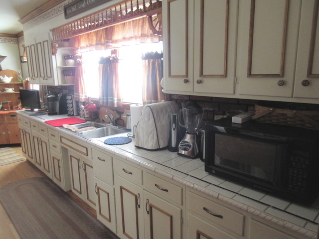 411 E 3rd St, Rock Falls, IL 61071 photo 9