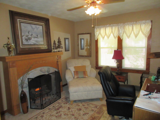 411 E 3rd St, Rock Falls, IL 61071 photo 13