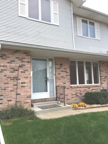 1520 Pioneer Rd #C, Crest Hill, IL 60403 photo 1
