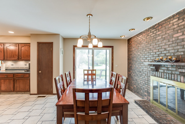 715 Elm Cir, Itasca, IL 60143 photo 8