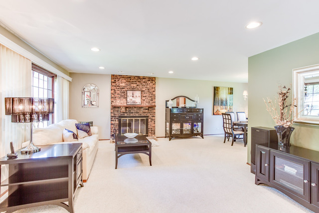 715 Elm Cir, Itasca, IL 60143 photo 3
