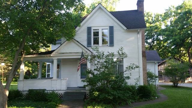 32 W245 Glos St, Wayne, IL 60184 photo 2