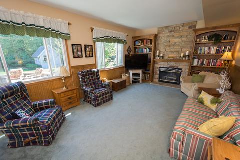 295 Brittany Trl, Elgin, IL 60120 photo 3