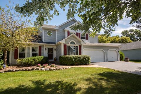 295 Brittany Trl, Elgin, IL 60120 photo 2