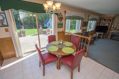 295 Brittany Trl, Elgin, IL 60120 photo 7