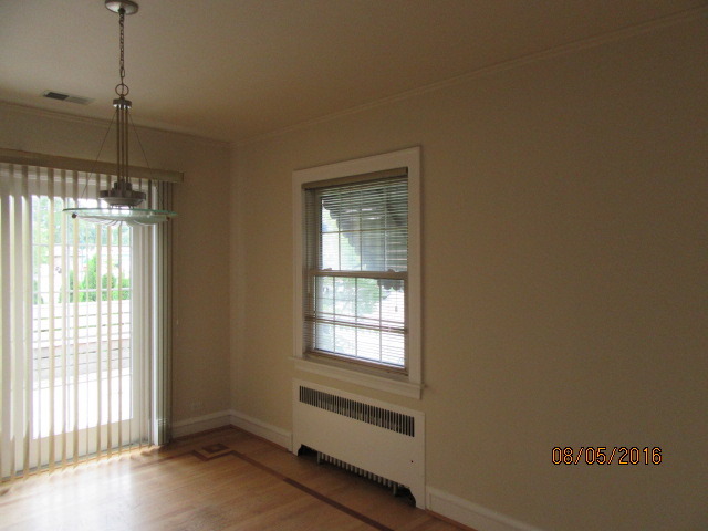 704 Selborne Rd, Riverside, IL 60546 photo 14
