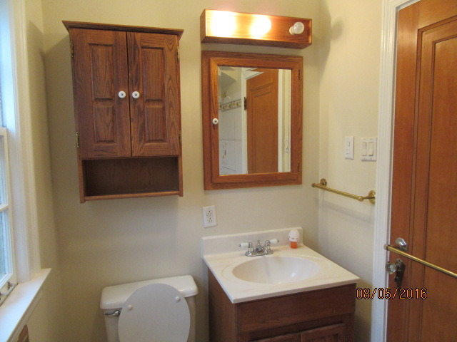 704 Selborne Rd, Riverside, IL 60546 photo 8