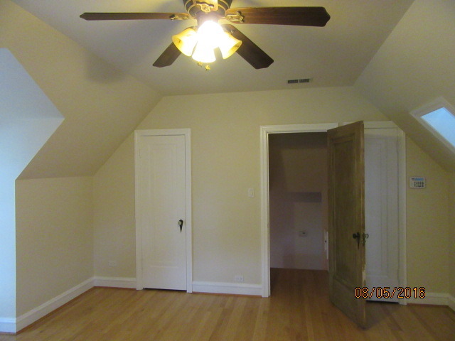 704 Selborne Rd, Riverside, IL 60546 photo 4