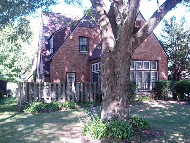 323 Sunset Ave, Aurora, IL 60506 photo 9