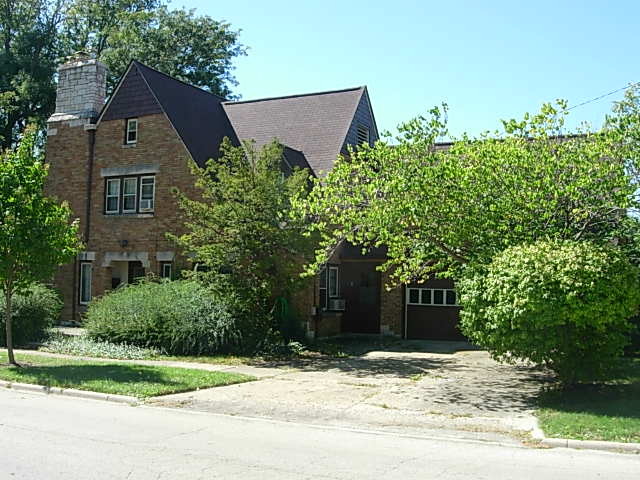 323 Sunset Ave, Aurora, IL 60506 photo 3