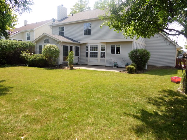 352 Wentworth Ln, Bartlett, IL 60103 photo 20