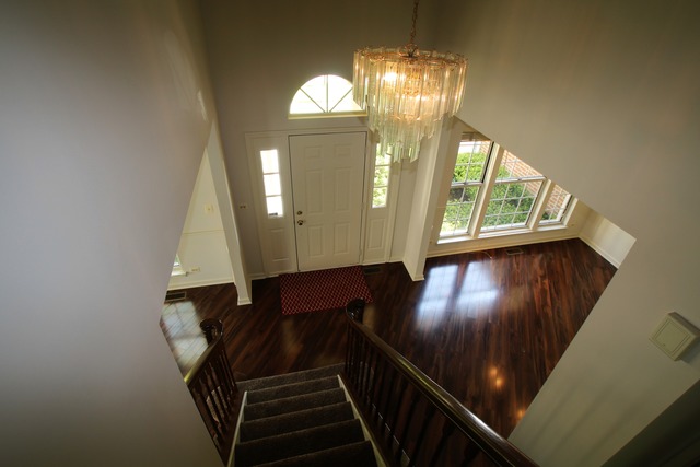 352 Wentworth Ln, Bartlett, IL 60103 photo 9