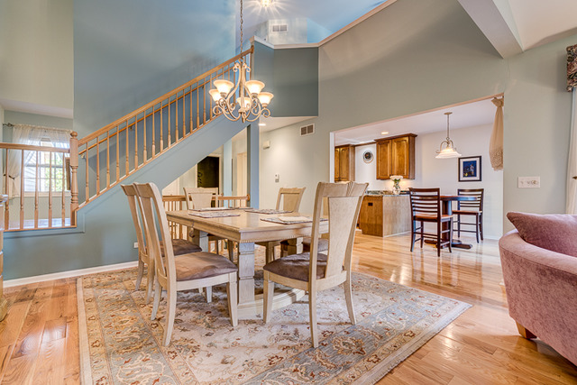 1304 Dancing Bear Ln, Elgin, IL 60120 photo 6