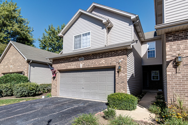 1304 Dancing Bear Ln, Elgin, IL 60120 photo 1