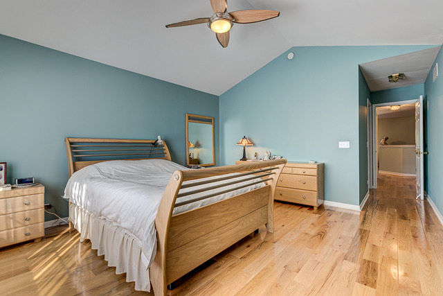 1304 Dancing Bear Ln, Elgin, IL 60120 photo 11