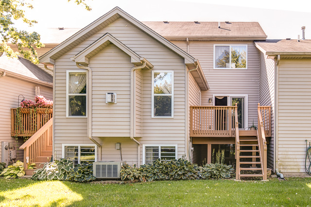 1304 Dancing Bear Ln, Elgin, IL 60120 photo 25