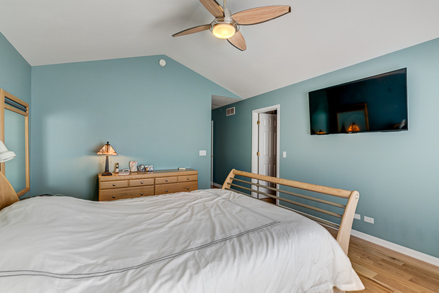 1304 Dancing Bear Ln, Elgin, IL 60120 photo 12