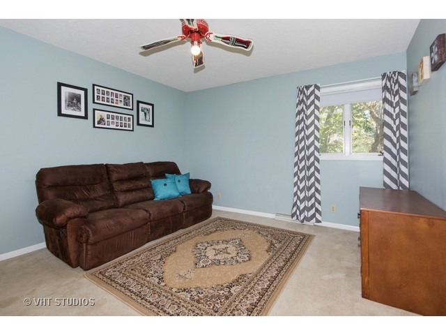 302 San Carlos Rd, Minooka, IL 60447 photo 12
