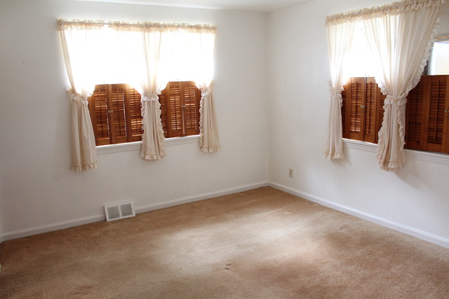 903 Carr St, Elgin, IL 60123 photo 9