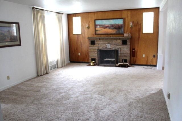 903 Carr St, Elgin, IL 60123 photo 5