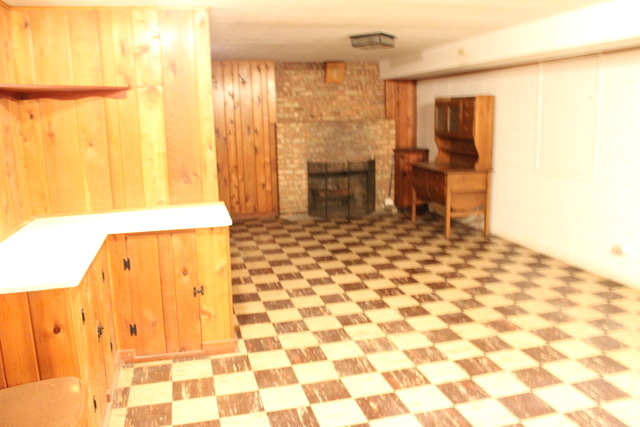 903 Carr St, Elgin, IL 60123 photo 6