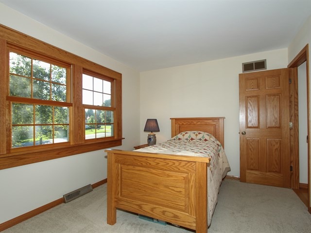 8 N700 Stevens Rd, Elgin, IL 60124 photo 14