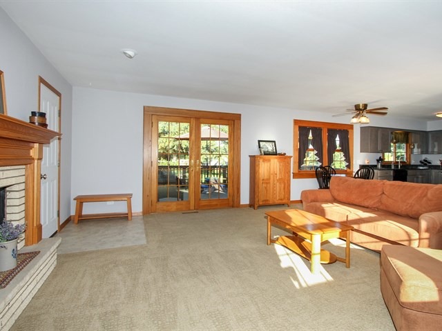 8 N700 Stevens Rd, Elgin, IL 60124 photo 5