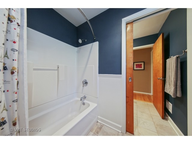 908 Crest St, Wheaton, IL 60189 photo 16