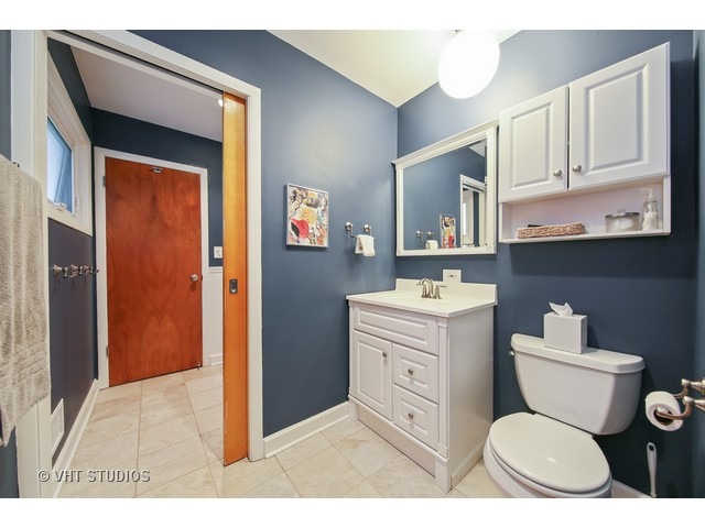 908 Crest St, Wheaton, IL 60189 photo 15