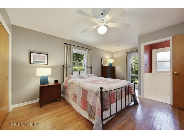 908 Crest St, Wheaton, IL 60189 photo 11