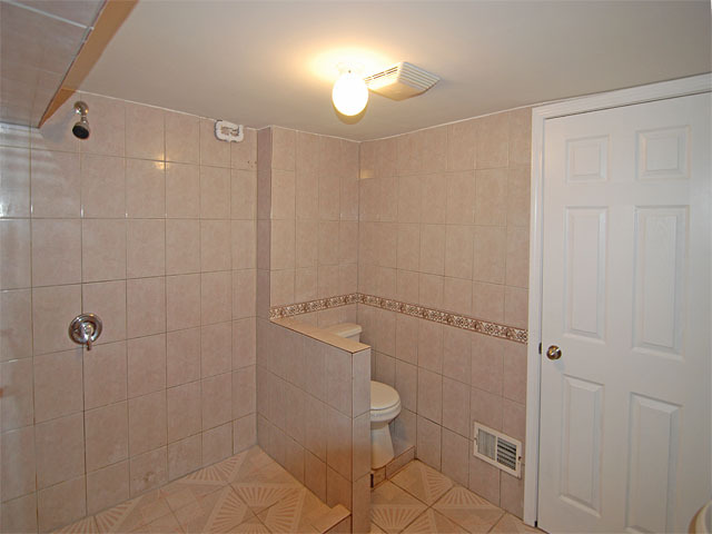 2627 N Harding Ave, Chicago, IL 60647 photo 9