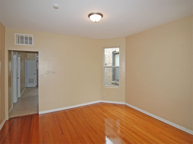 2627 N Harding Ave, Chicago, IL 60647 photo 4