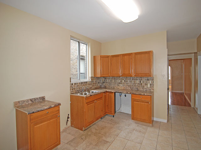 2627 N Harding Ave, Chicago, IL 60647 photo 6