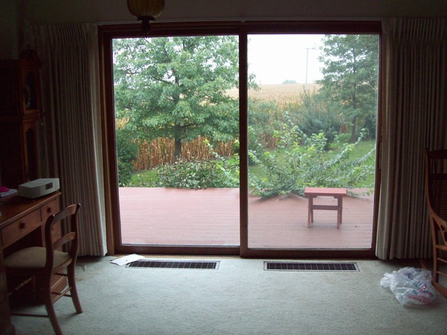 101 E Brewer Circle Dr, Walnut, IL 61376 photo 4