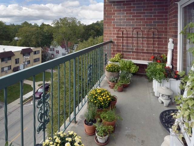 1600 E Thacker St #602, Des Plaines, IL 60016 photo 7
