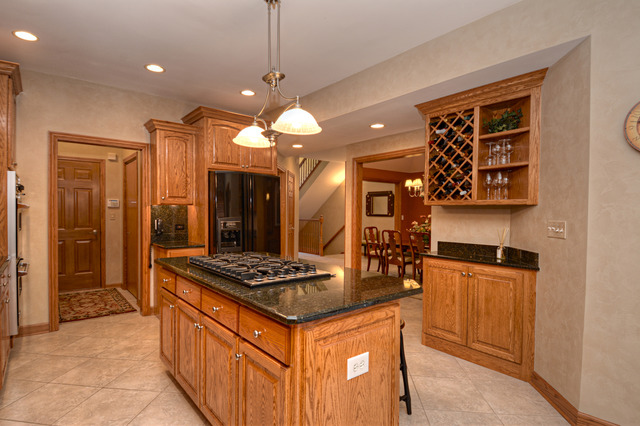223 N Maple St, Itasca, IL 60143 photo 6