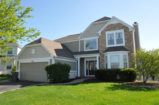 2205 Clipper Ct, Elgin, IL 60123 photo 1