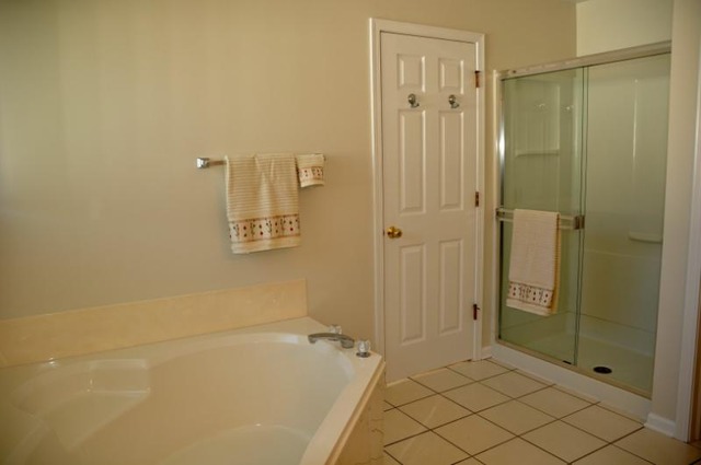 2205 Clipper Ct, Elgin, IL 60123 photo 11