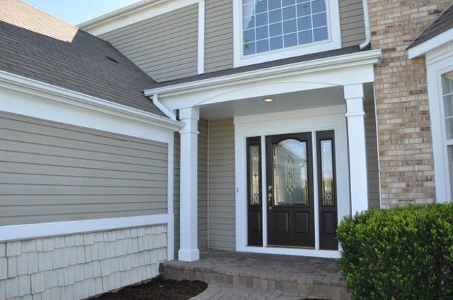 2205 Clipper Ct, Elgin, IL 60123 photo 2