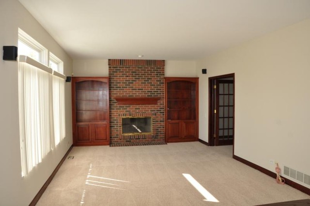 2205 Clipper Ct, Elgin, IL 60123 photo 6