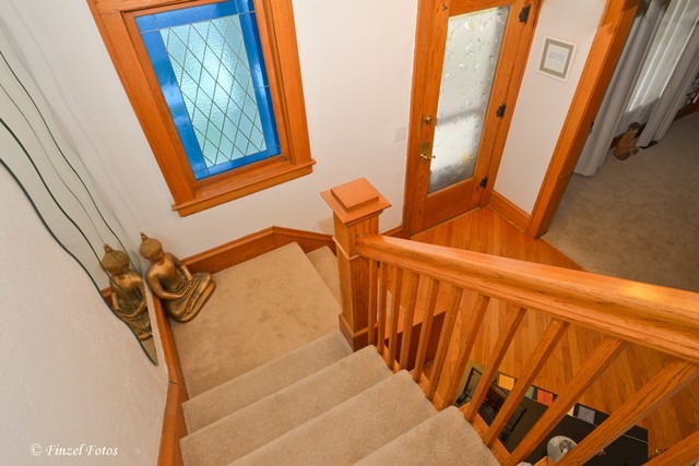 225 Standish St, Elgin, IL 60123 photo 3