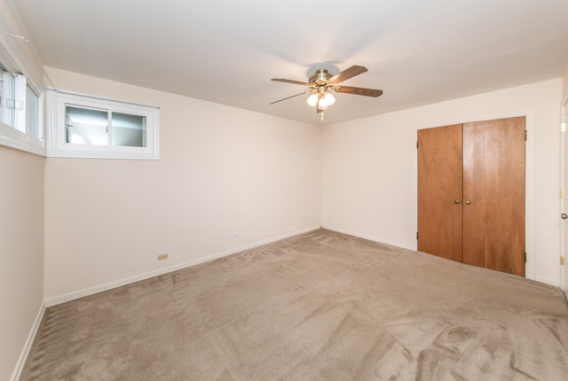 903 E Villa Dr, Des Plaines, IL 60016 photo 10