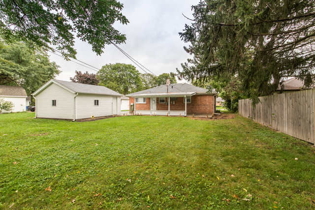 903 E Villa Dr, Des Plaines, IL 60016 photo 17