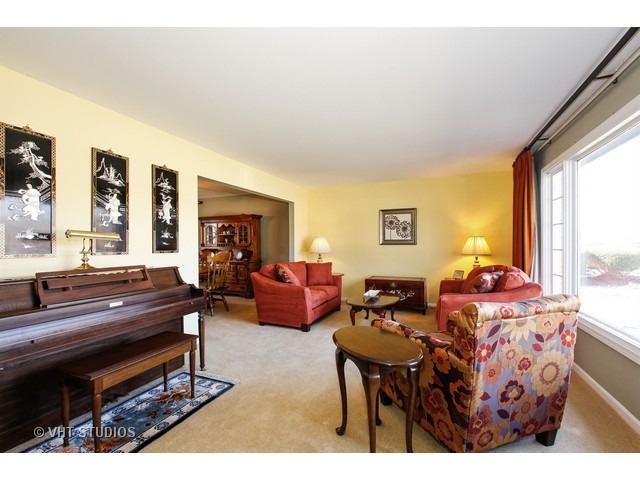 16 W683 90th St, Willowbrook, IL 60527 photo 3