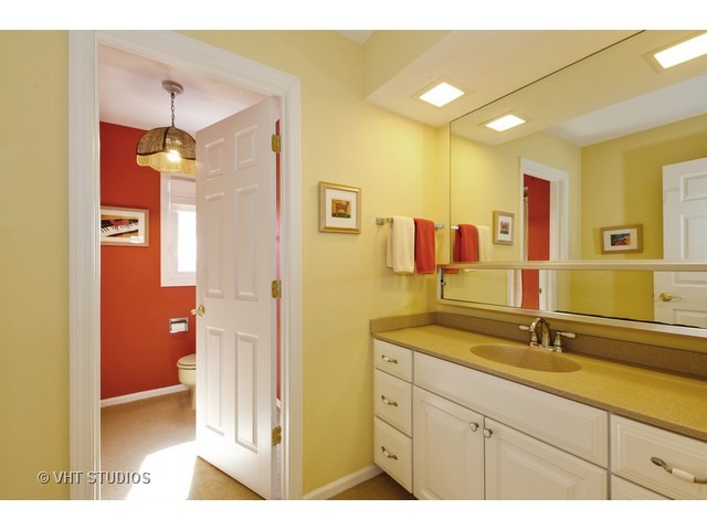16 W683 90th St, Willowbrook, IL 60527 photo 21