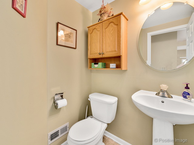 2325 Reflections Dr, Aurora, IL 60502 photo 12