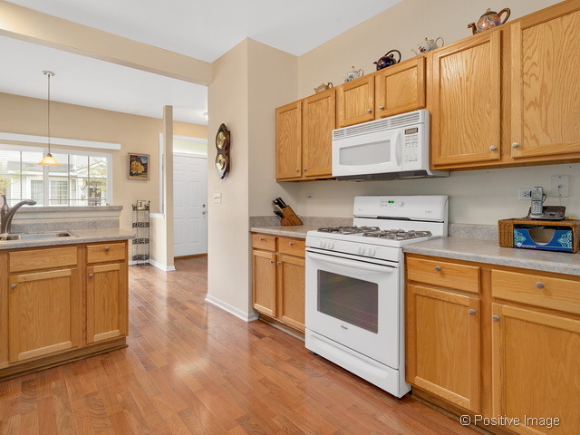 2325 Reflections Dr, Aurora, IL 60502 photo 9