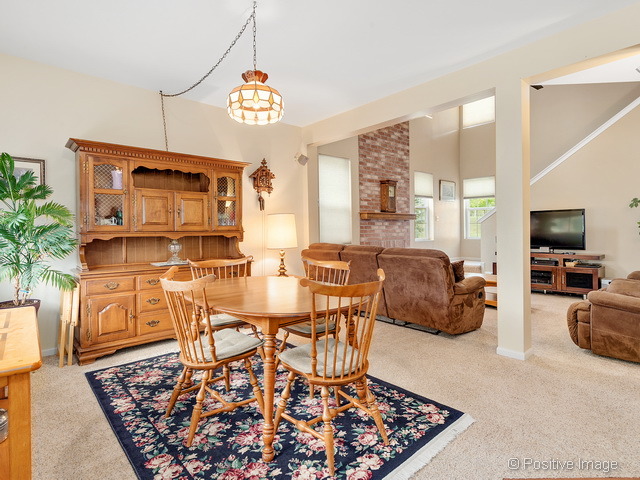 2325 Reflections Dr, Aurora, IL 60502 photo 4