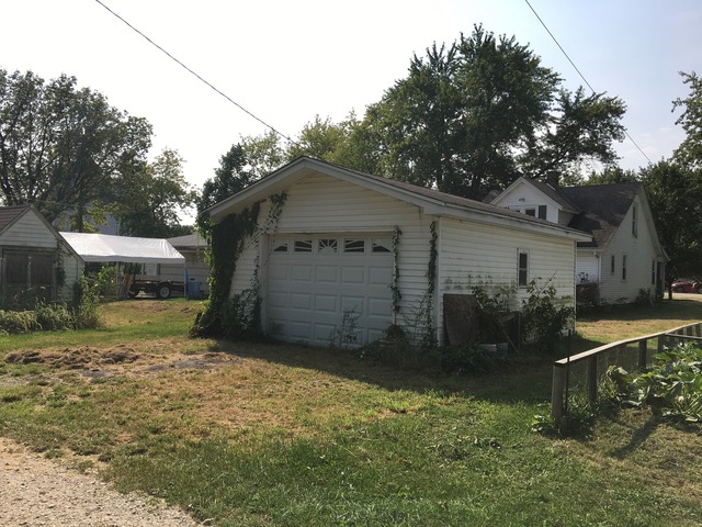 504 Center St, Mazon, IL 60444 photo 4